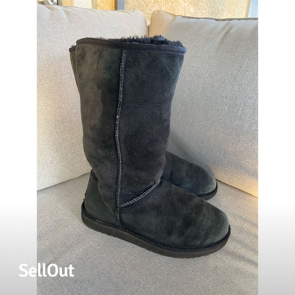 UGG Women's Classic Tall Black Boots Size 7 Knee High Winter Casual